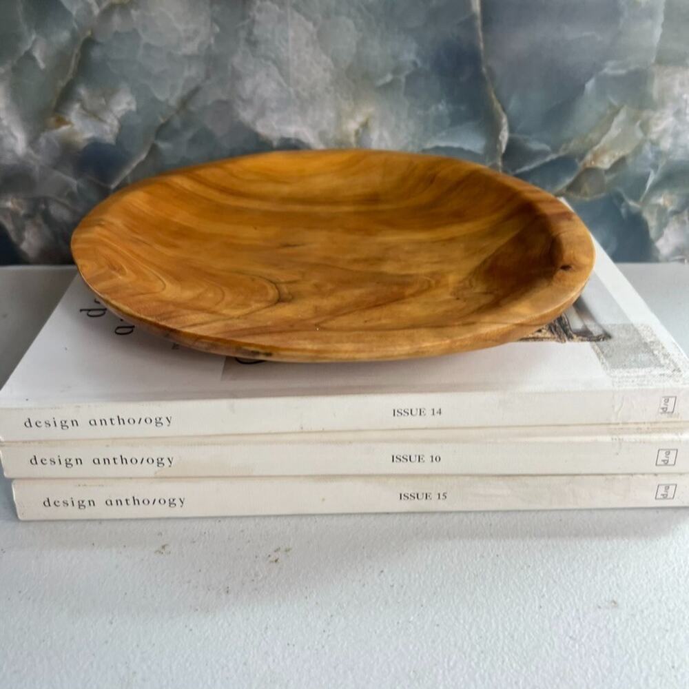 Enrico Round Wood Burl Plate Hand Carved Smooth Finish 8.75"